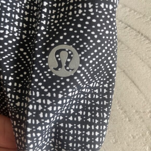 lululemon Fast and Free 7/8 Black and White Women's Leggings - Picture 11 of 13
